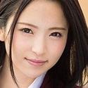 優木カリナ